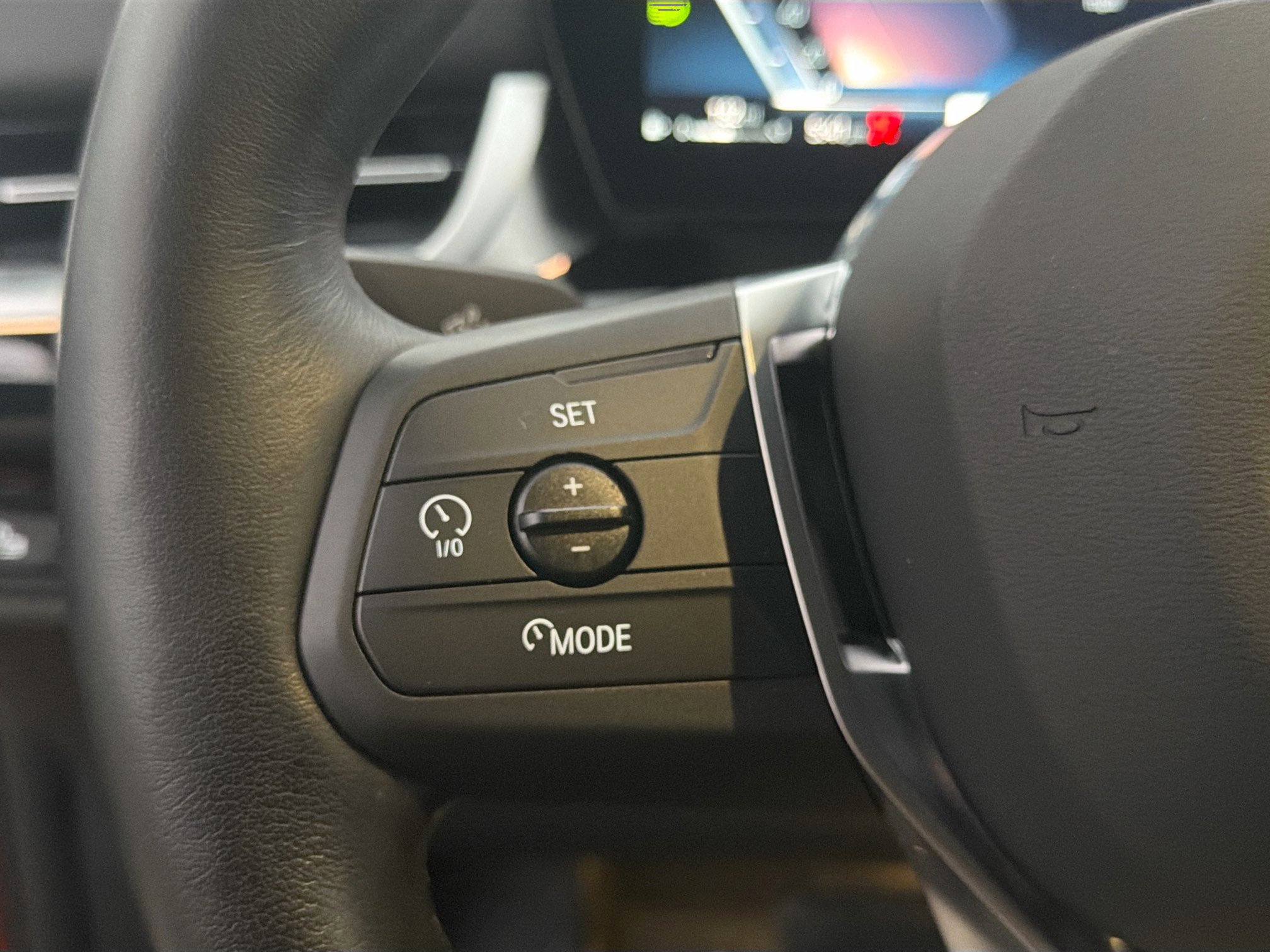 Used 2025 BMW X2 xDrive28i image 37