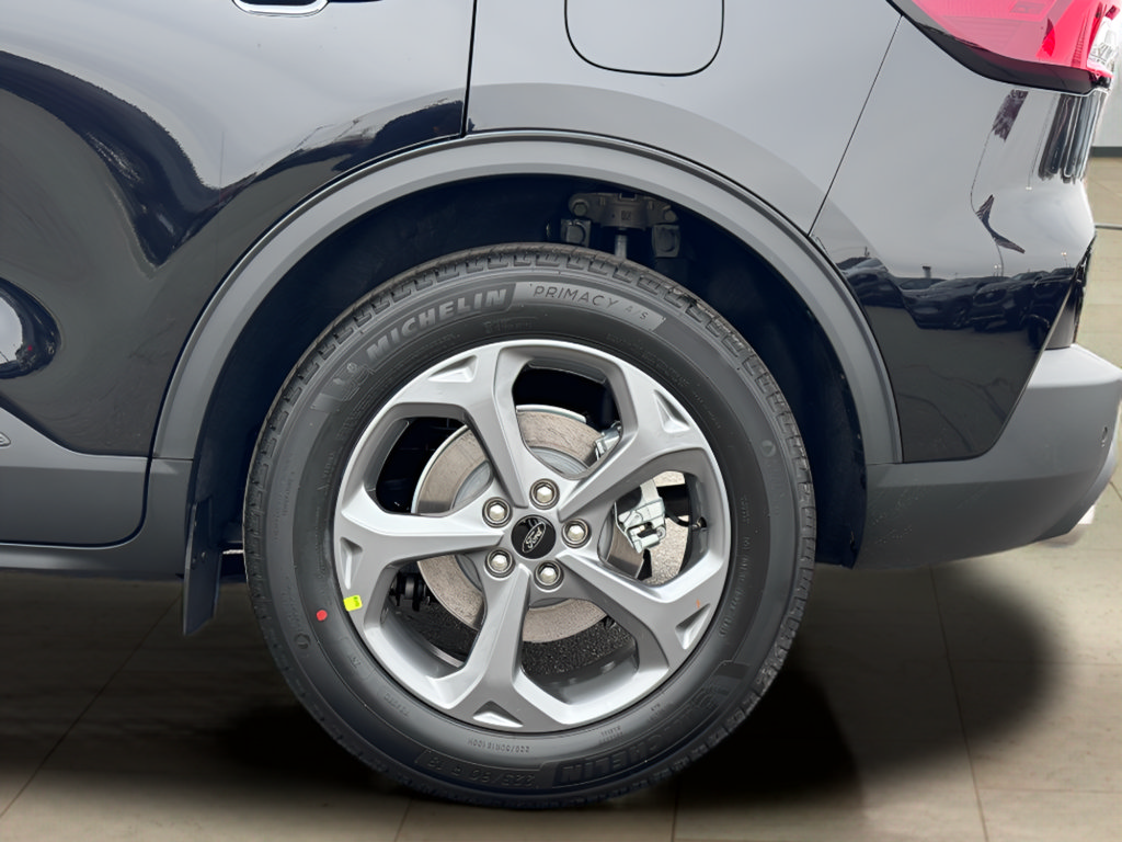 New 2026 Ford Escape ST-Line w/ Tech Pack #1 FWD image 39