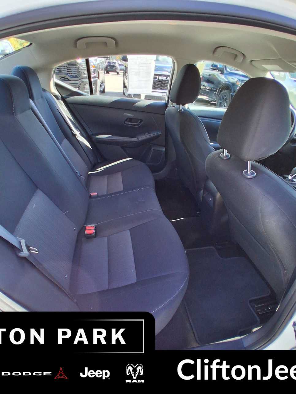 Used 2024 Nissan Sentra SV FWD image 14