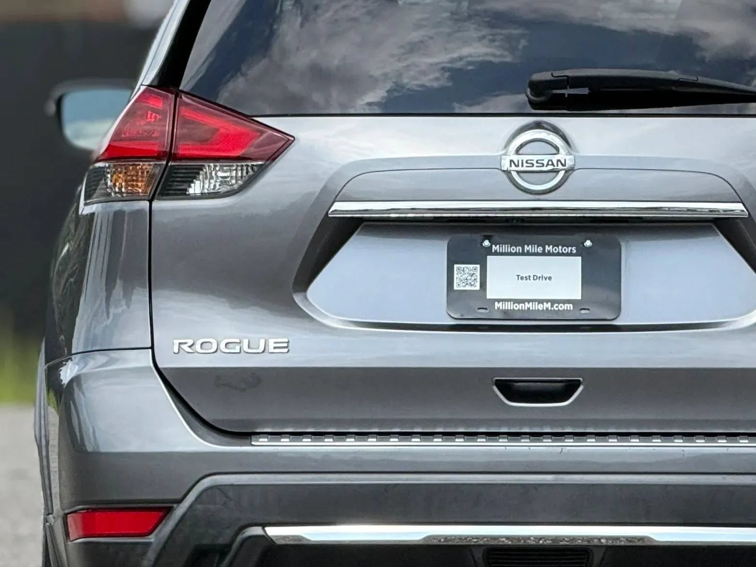 Used 2020 Nissan Rogue S w/ Special Edition Package AWD/4WD image 13
