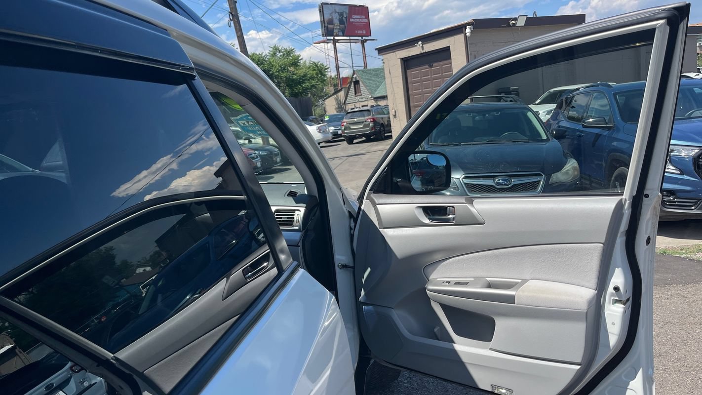Used 2010 Subaru Forester 2.5X Limited AWD/4WD image 11