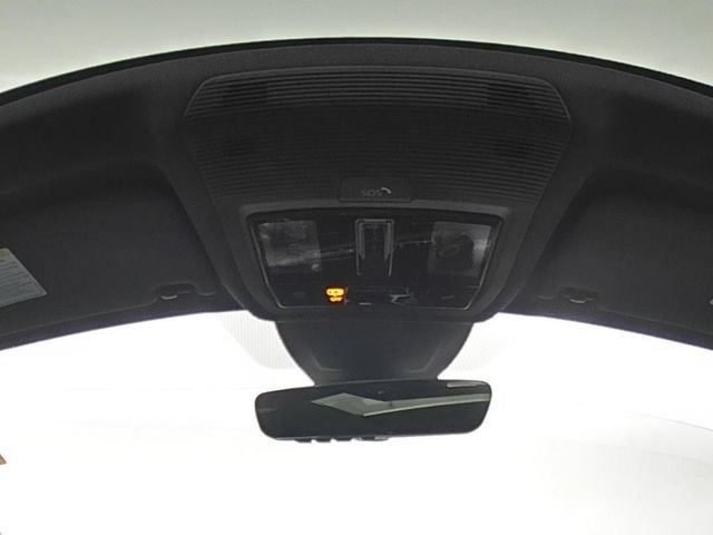 Used 2024 Volkswagen Golf R AWD/4WD image 32