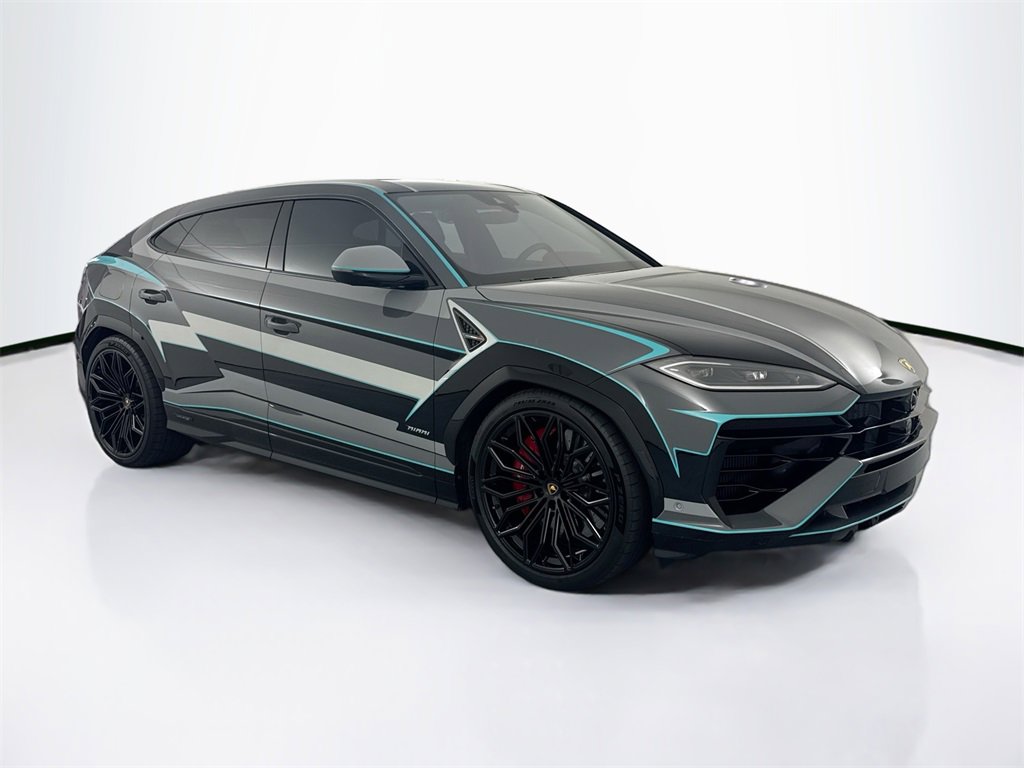 Used 2025 Lamborghini Urus SE image 3