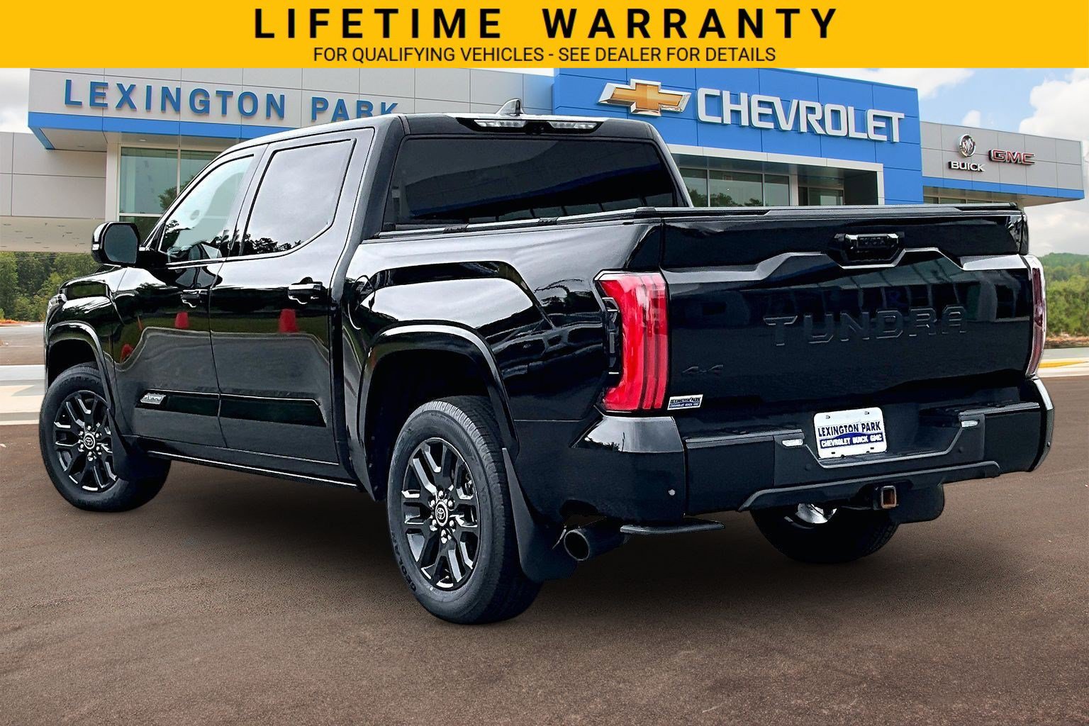 Used 2023 Toyota Tundra Platinum AWD/4WD image 2