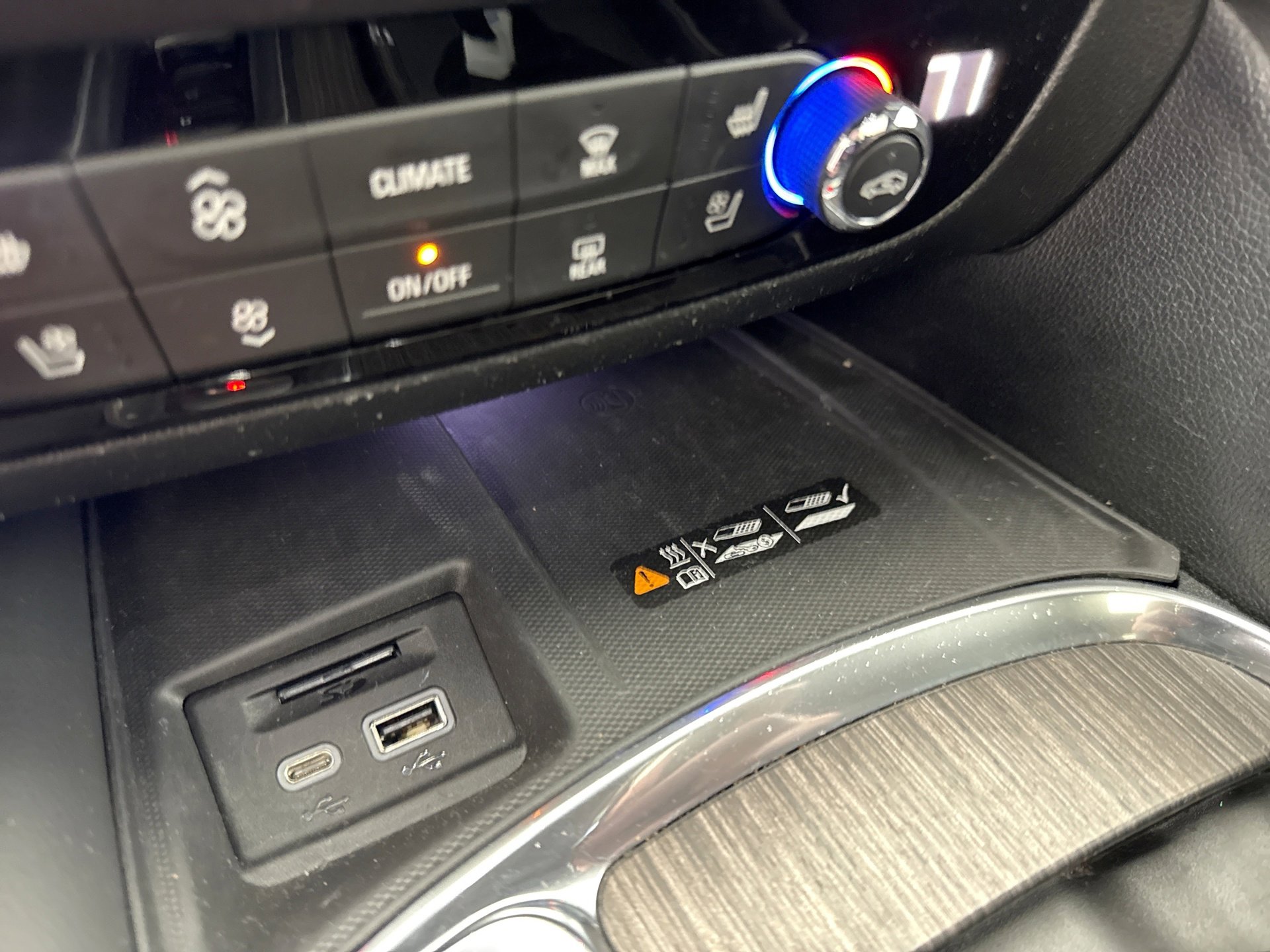 Used 2024 Buick Enclave Avenir w/ Trailering Package, 5000 lbs. image 18