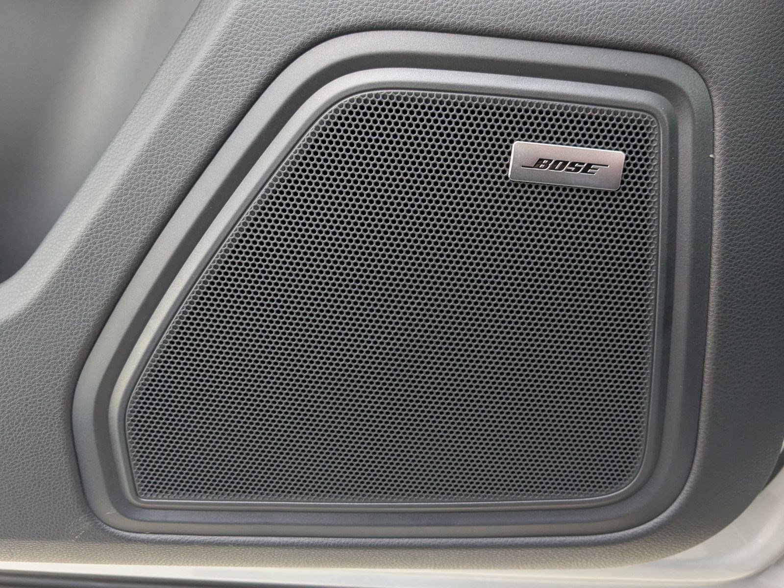 New 2026 Porsche Macan AWD/4WD image 14