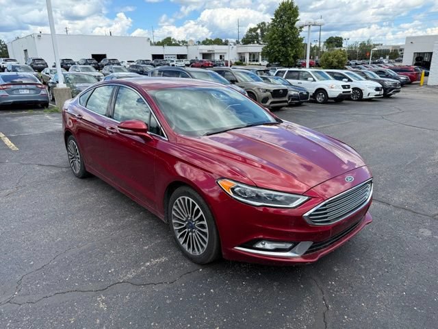 Used 2017 Ford Fusion SE w/ Fusion SE Technology Package AWD/4WD image 4