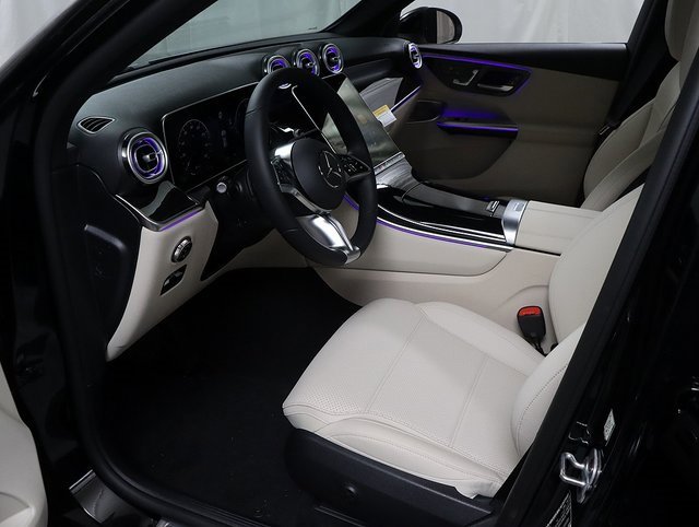 New 2025 Mercedes-Benz GLC 350e 4MATIC image 12