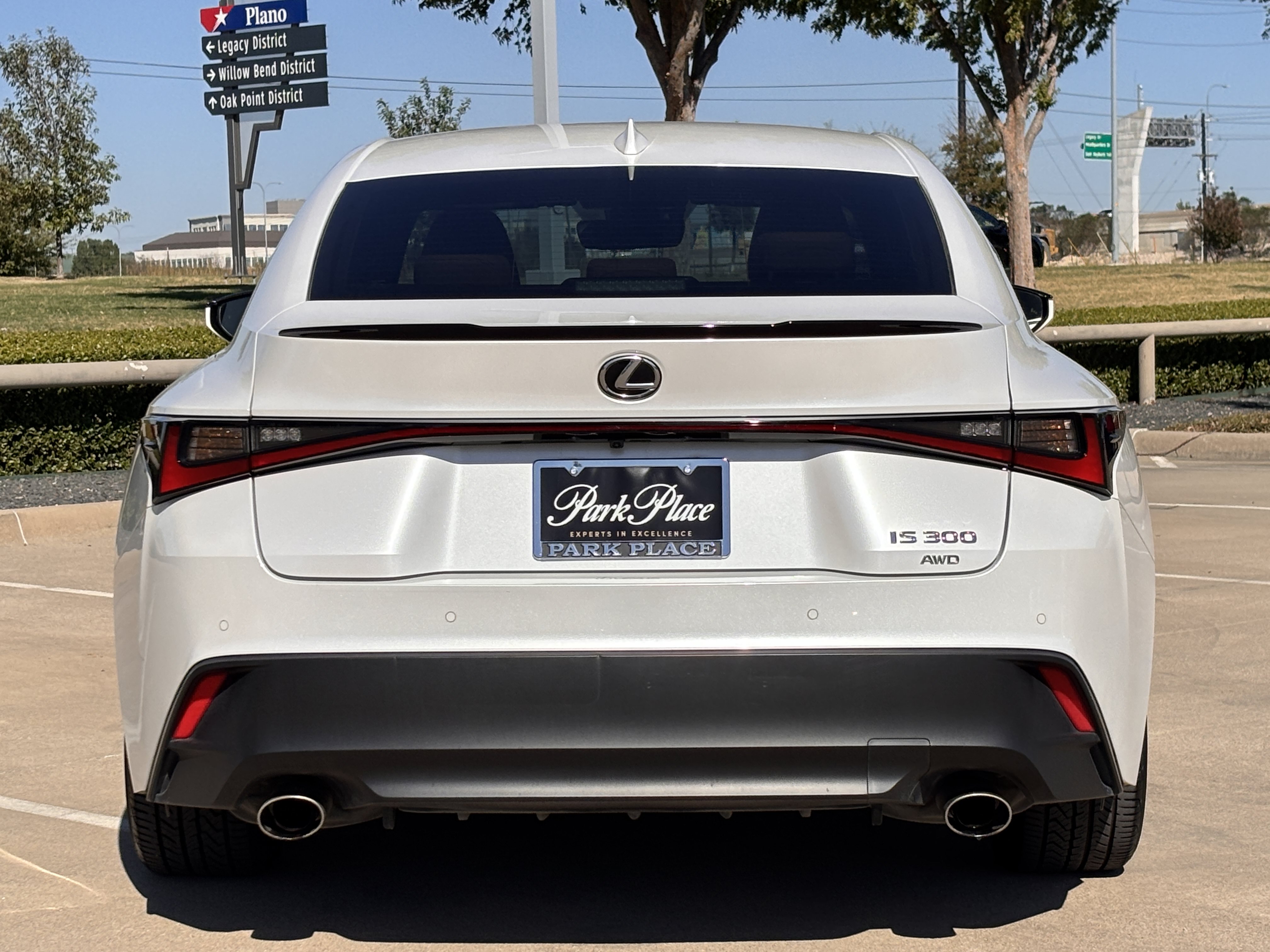 Used 2024 Lexus IS 300 AWD w/ Premium Package image 4