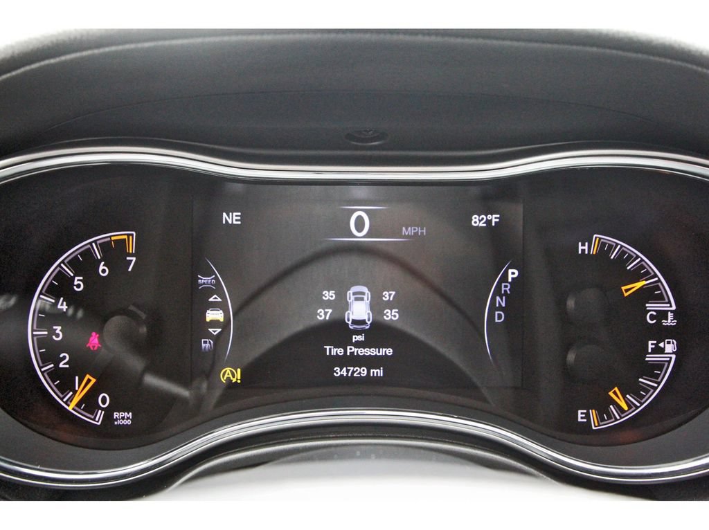Used 2021 Jeep Grand Cherokee Overland RWD image 16