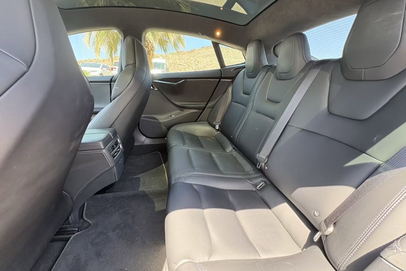 Used 2019 Tesla Model S Performance AWD/4WD image 10