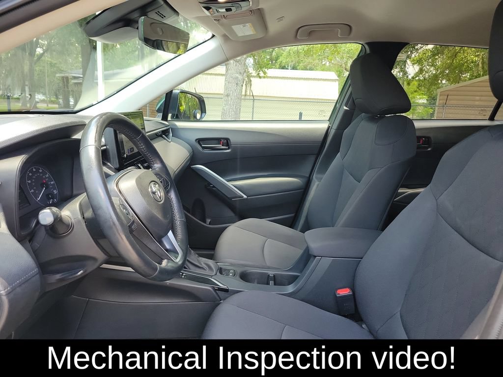 Used 2024 Toyota Corolla Cross LE FWD video 2