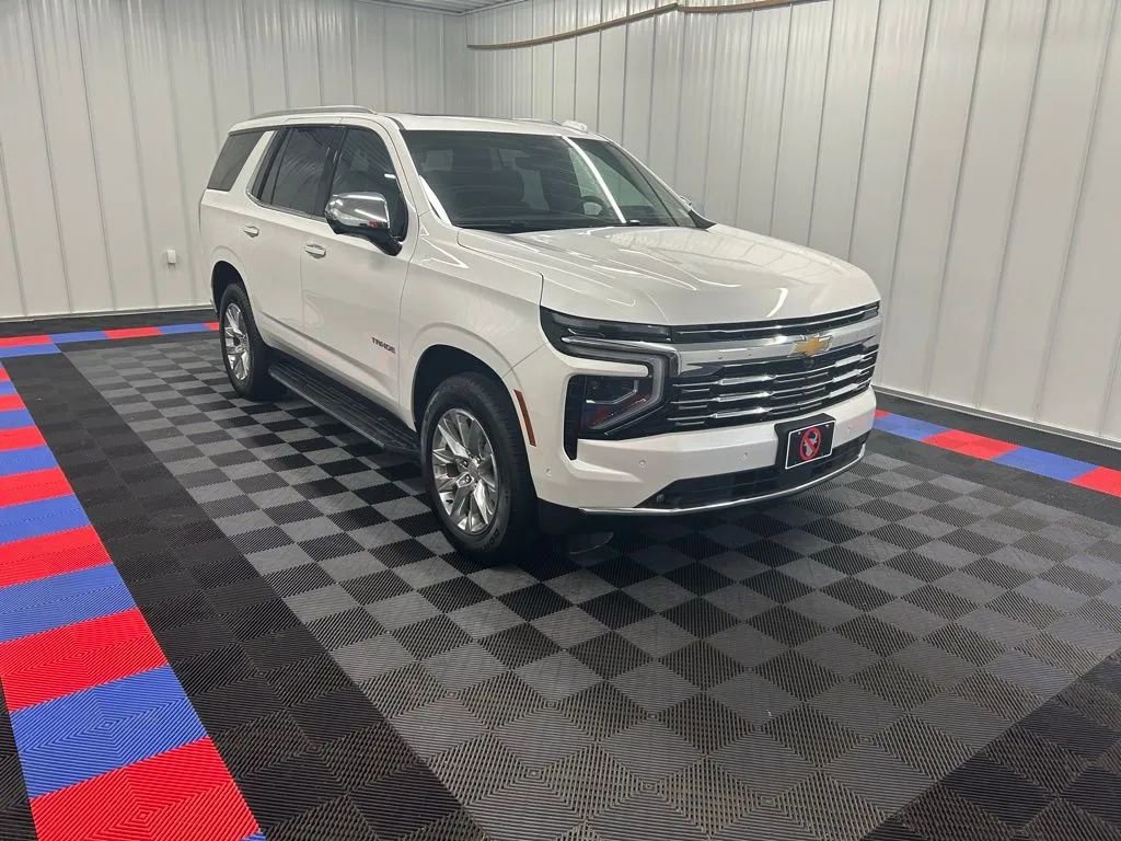Used 2025 Chevrolet Tahoe Premier image 2