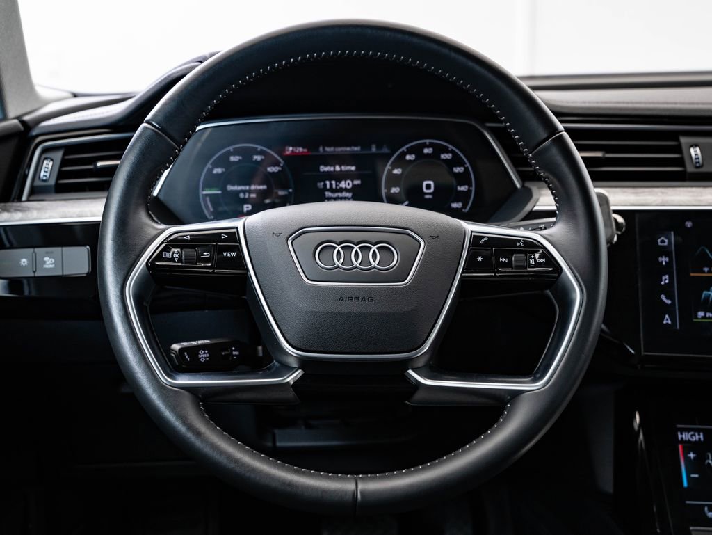 Used 2021 Audi e-tron Premium w/ Convenience Plus Package AWD/4WD image 40