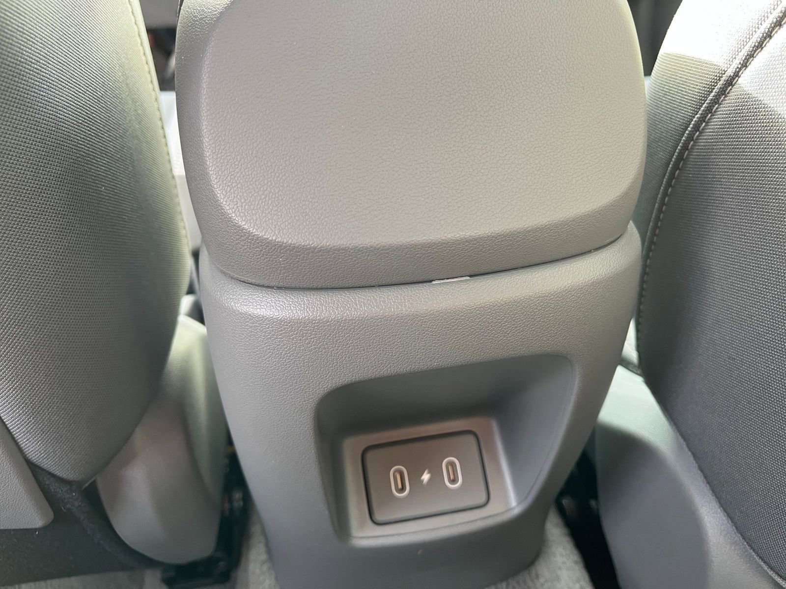 Used 2025 Hyundai Elantra SEL FWD image 24