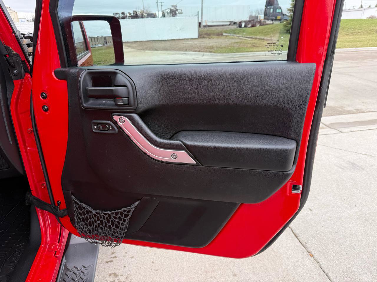 Used 2014 Jeep Wrangler Unlimited Sahara w/ Dual Top Group image 23