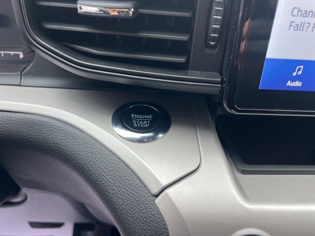 Used 2024 Ford Explorer XLT image 31