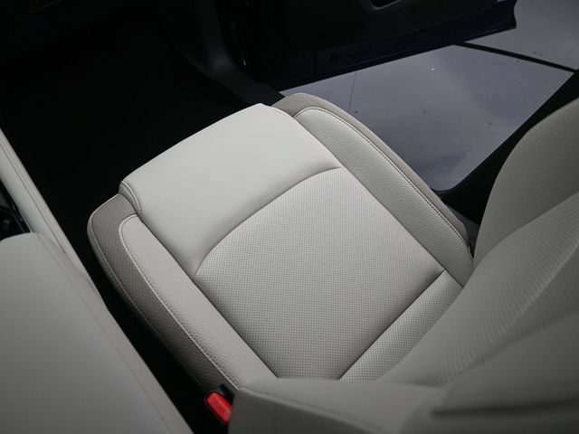 New 2026 Nissan Pathfinder SL FWD image 12