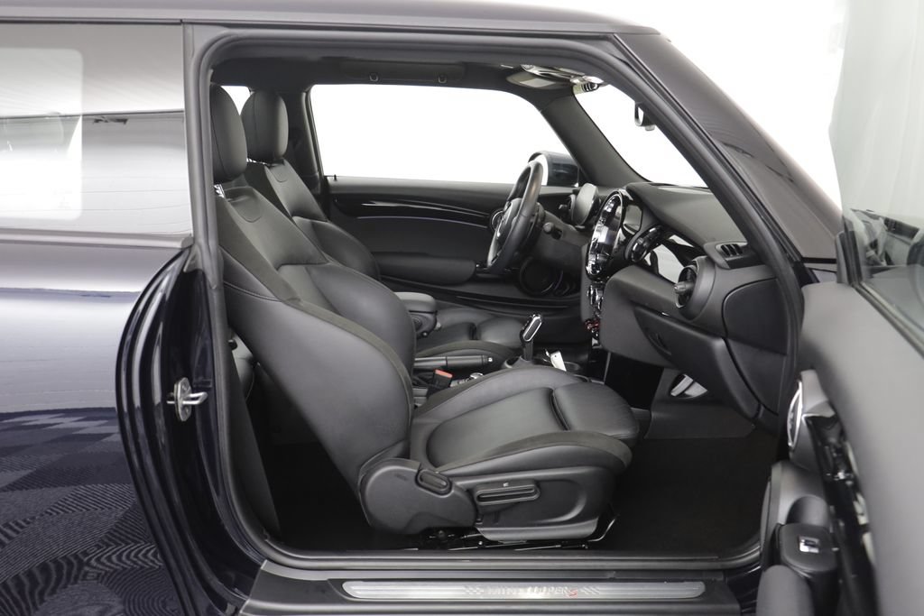 Used 2023 MINI Cooper S FWD image 18