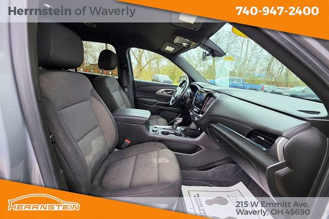 Used 2023 Chevrolet Traverse LT FWD image 30