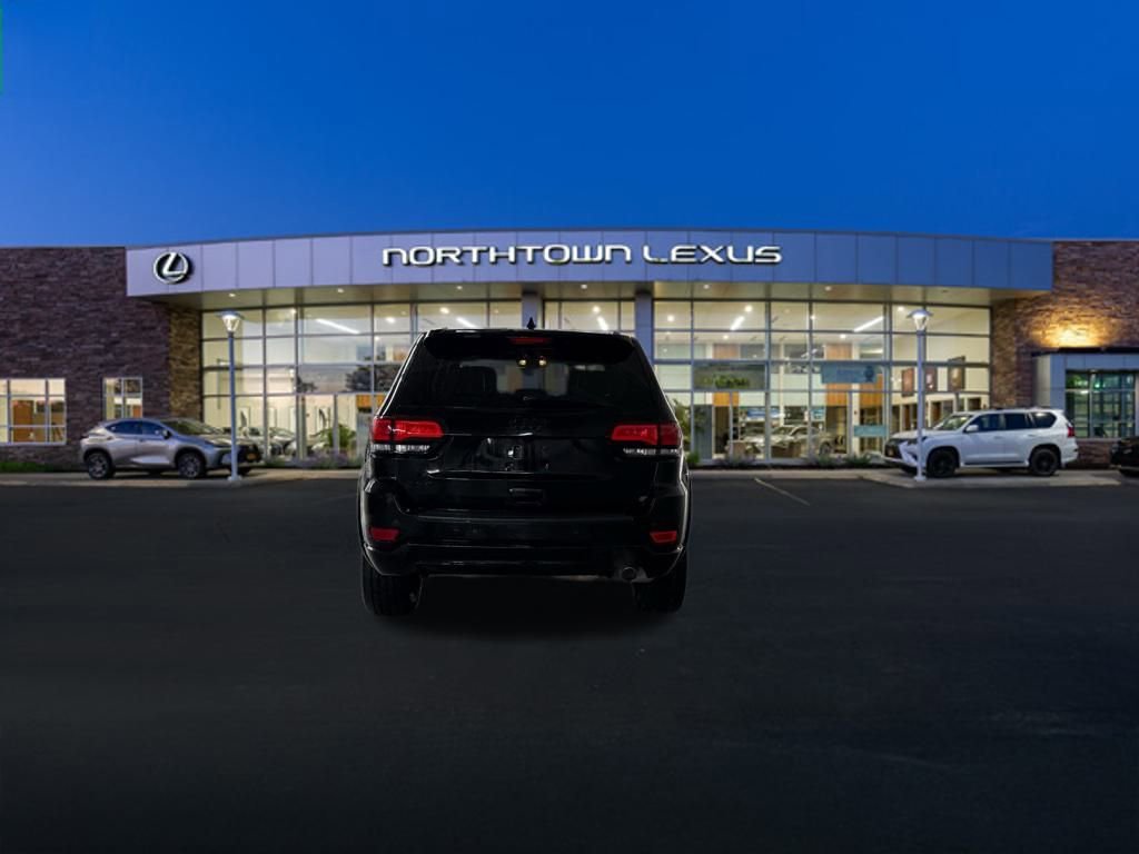 Used 2020 Jeep Grand Cherokee Altitude image 21