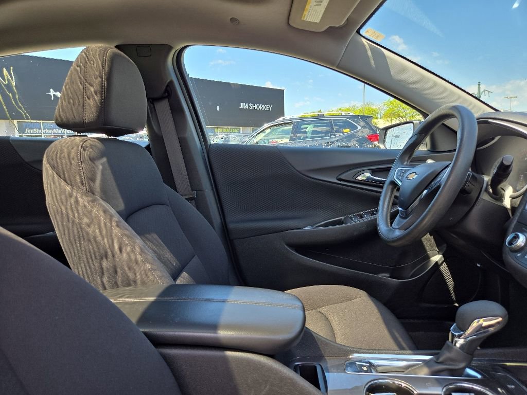 Used 2023 Chevrolet Malibu LT FWD image 30