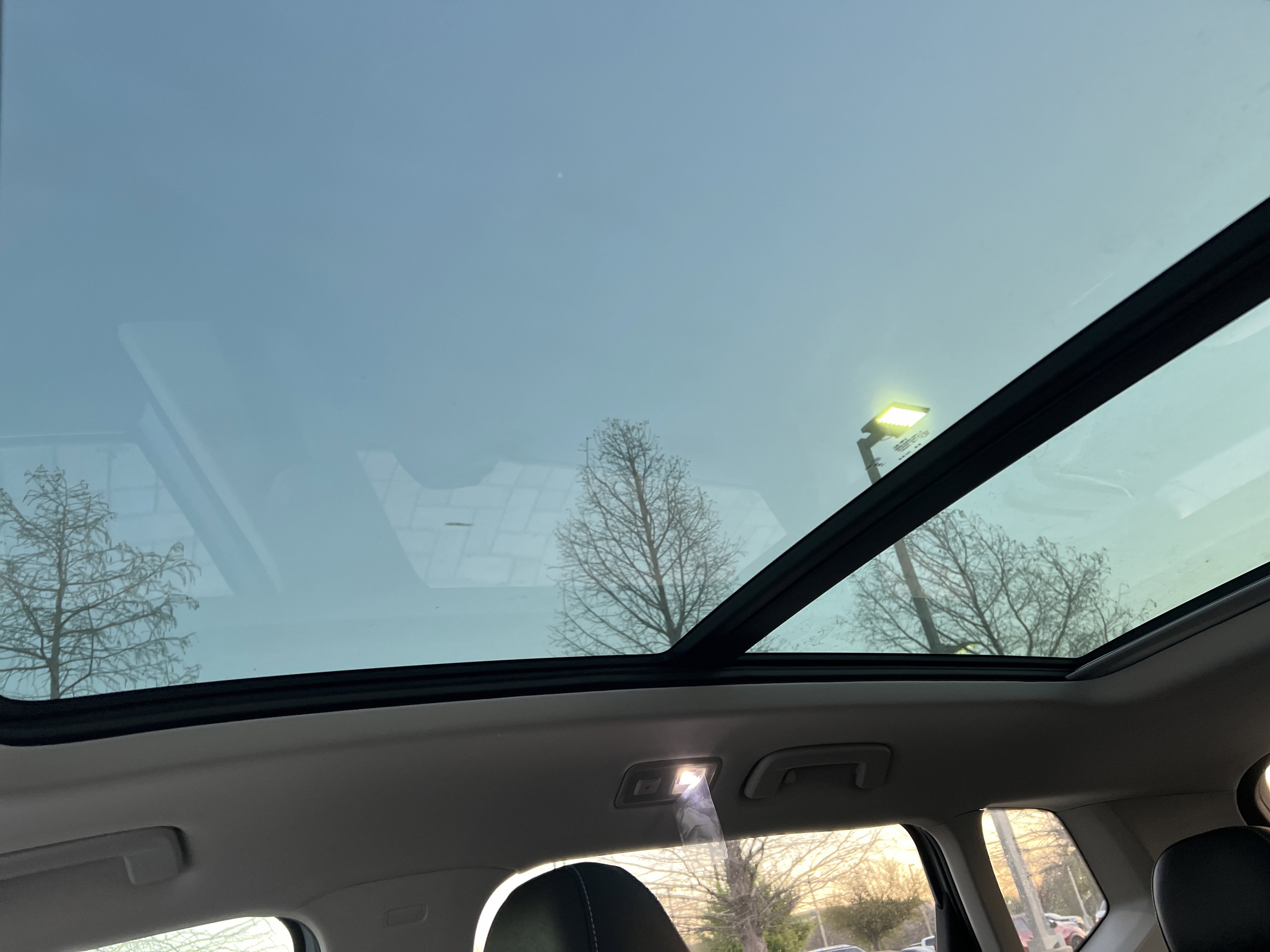 Used 2025 Volkswagen Taos SE image 26