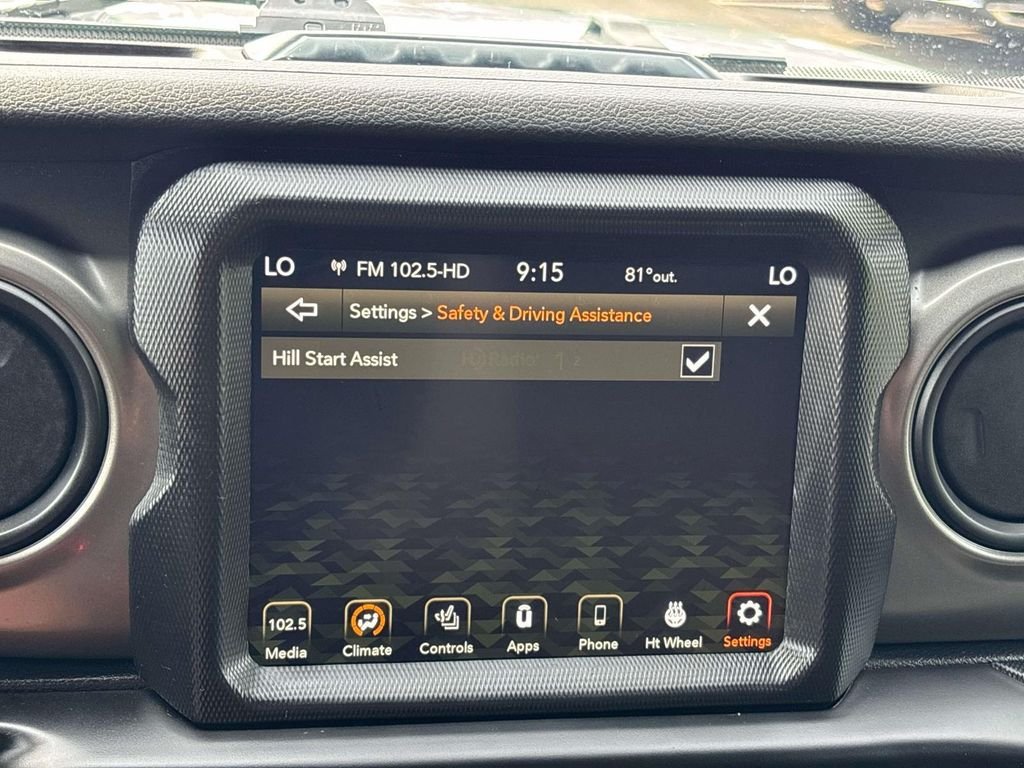 Used 2023 Jeep Wrangler Unlimited w/ Sun & Screen Package AWD/4WD image 30