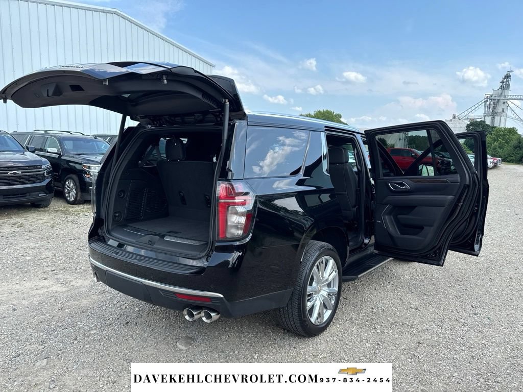 Used 2024 Chevrolet Tahoe Premier AWD/4WD image 36