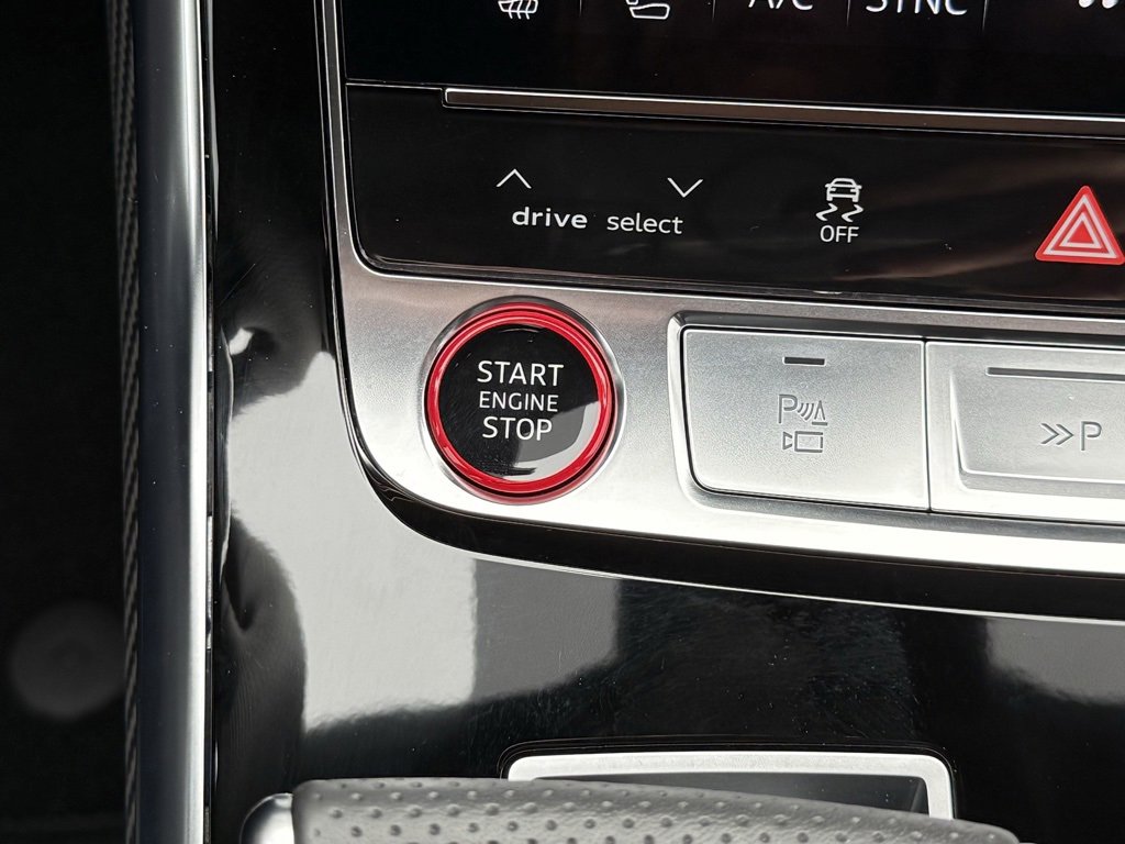 Used 2024 Audi RS Q8 image 29