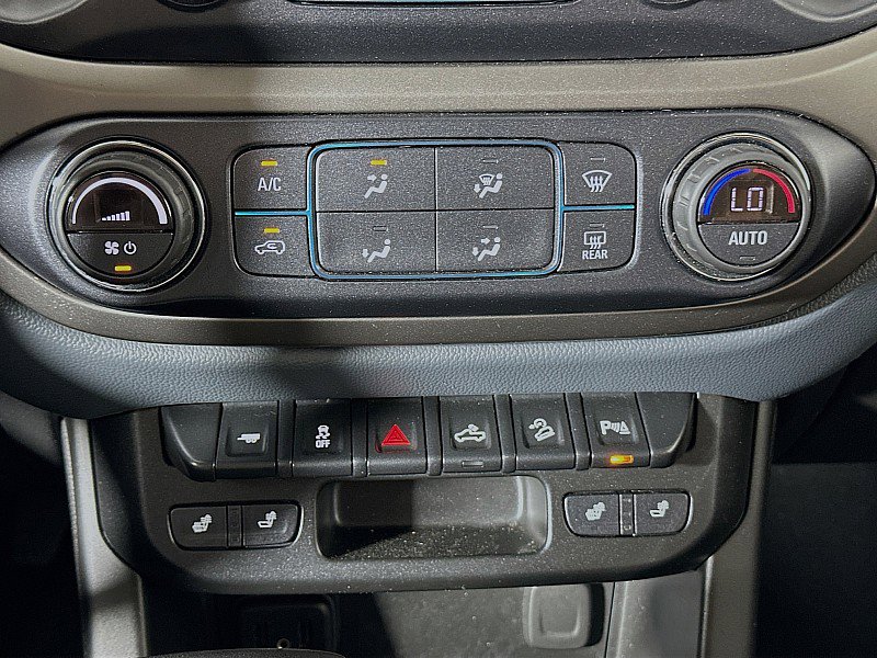 Used 2021 Chevrolet Colorado Z71 image 16