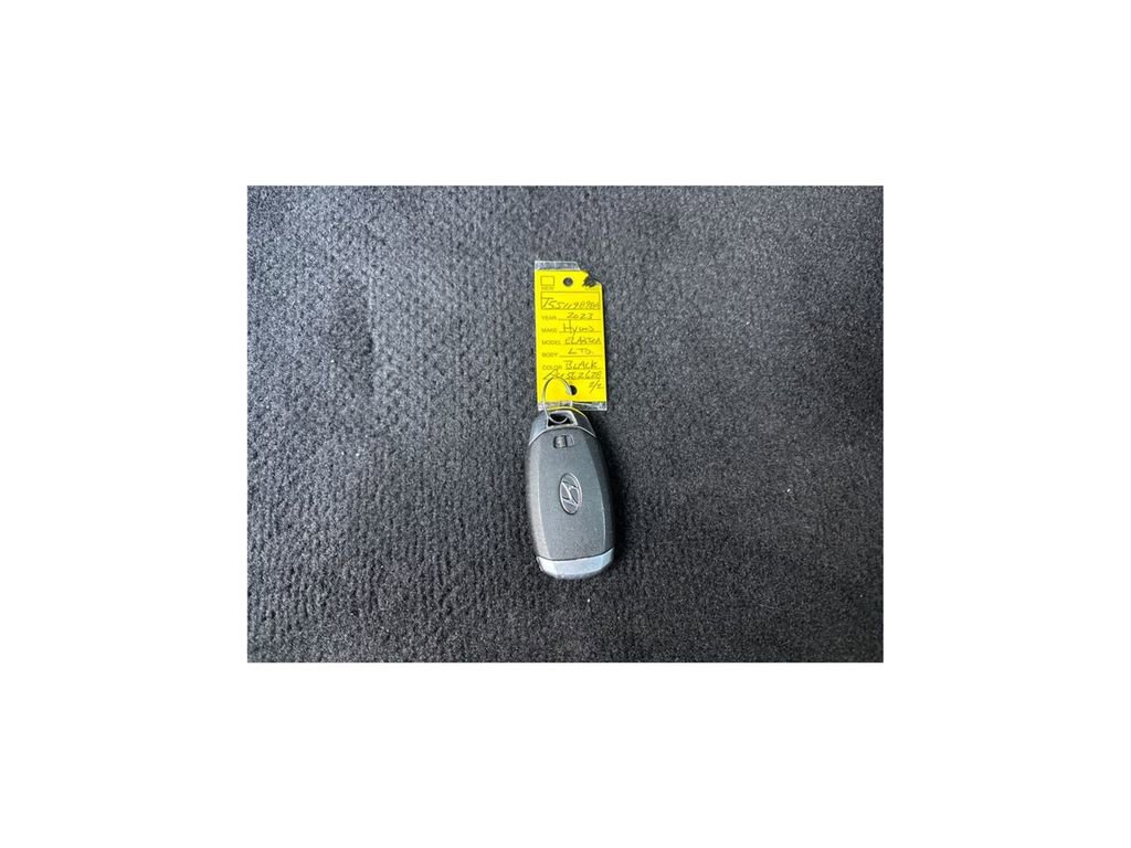 Certified 2023 Hyundai Elantra Limited image 37