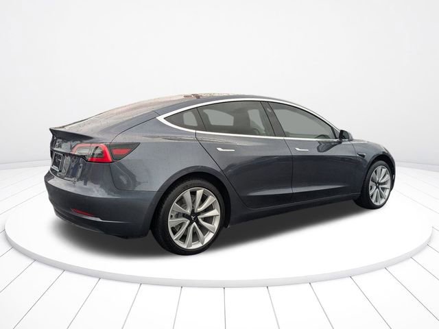 Used 2018 Tesla Model 3 Long Range image 3
