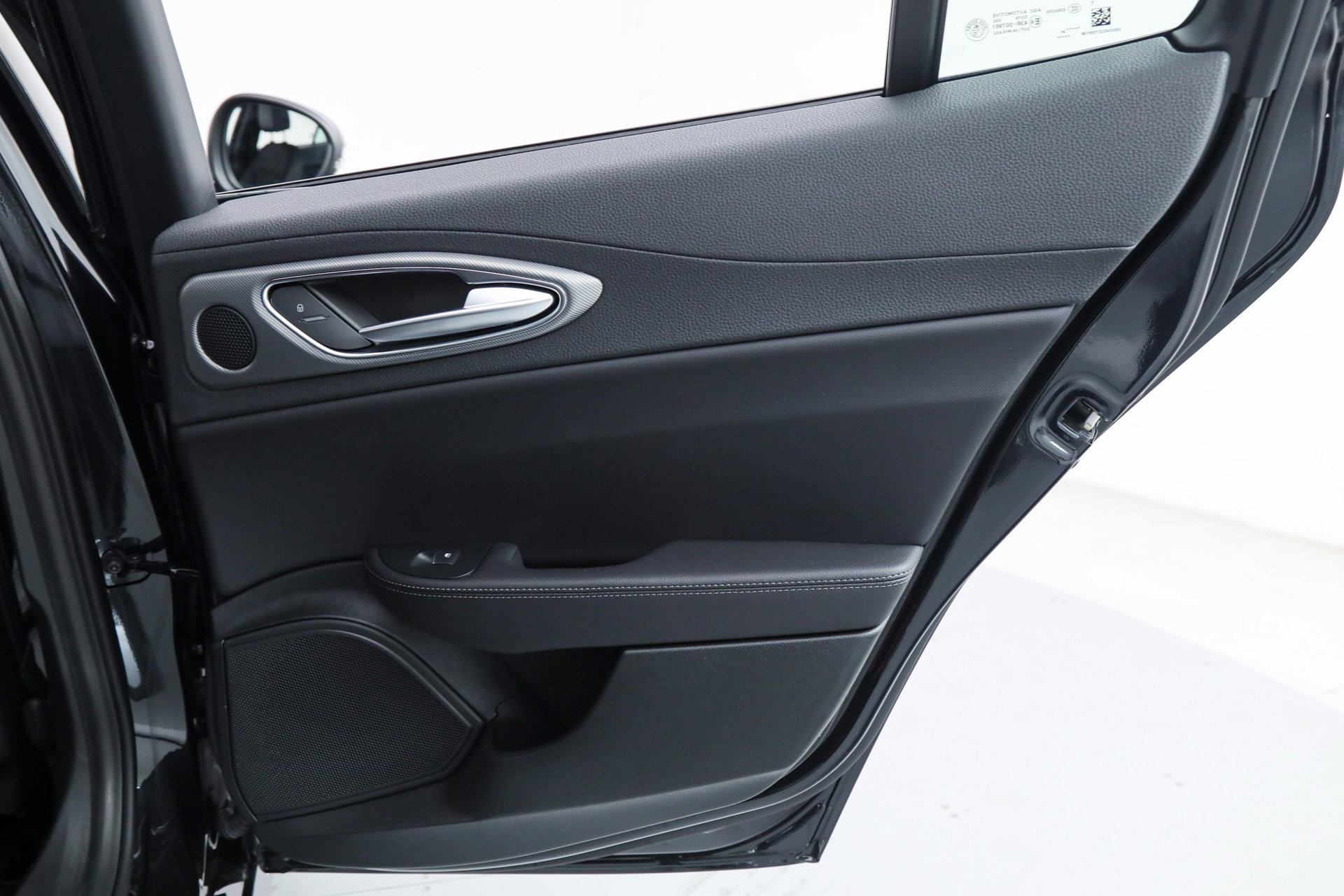 New 2025 Alfa Romeo Giulia w/ Driving Assist Package image 15