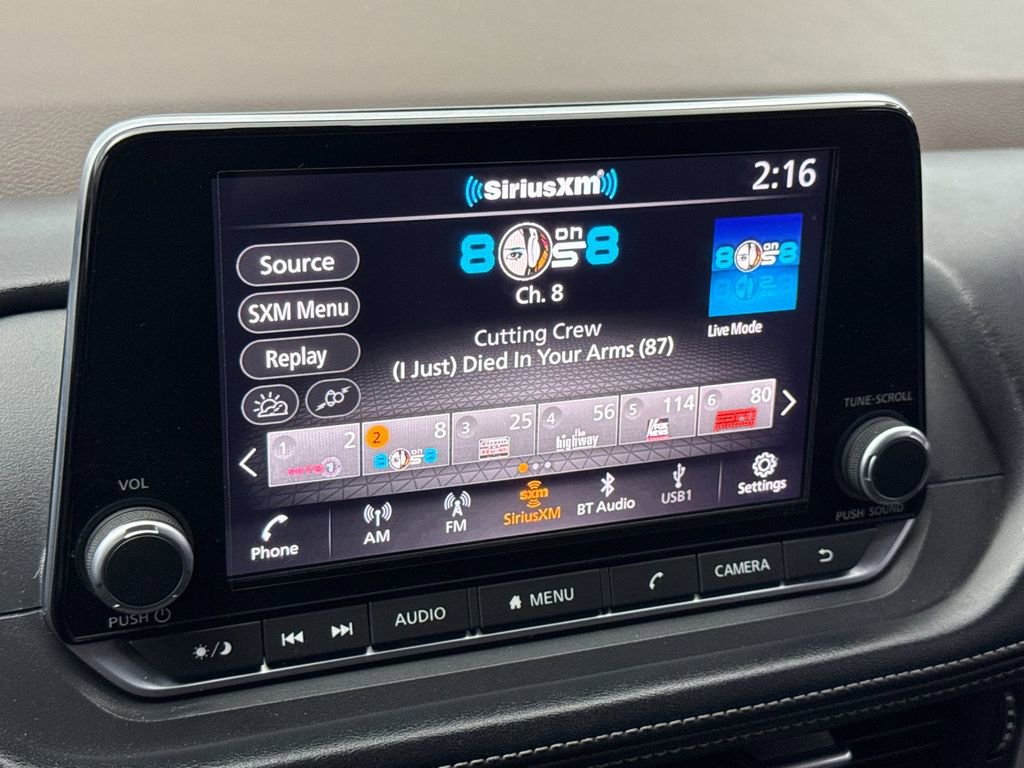 Used 2023 Nissan Rogue SV image 17