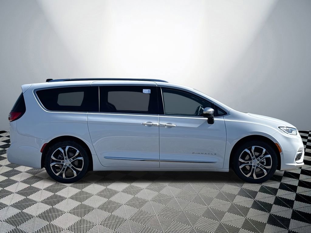 New 2026 Chrysler Pacifica Pinnacle FWD image 6