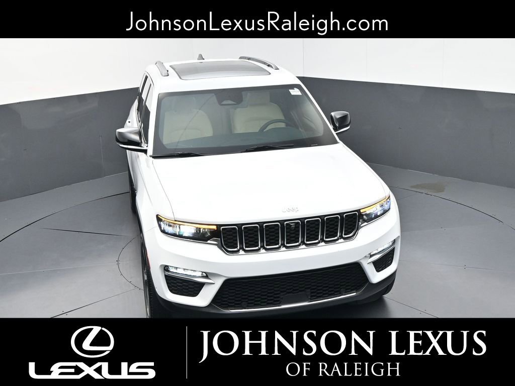 Used 2024 Jeep Grand Cherokee Limited w/ Luxury Tech Group II image 23