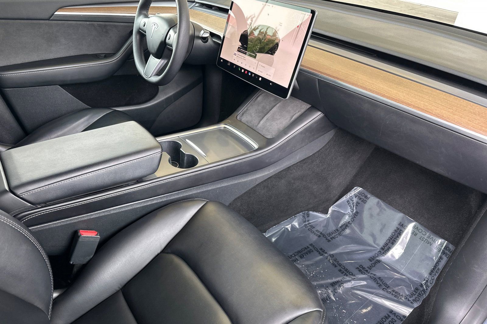 Used 2022 Tesla Model Y Long Range image 19