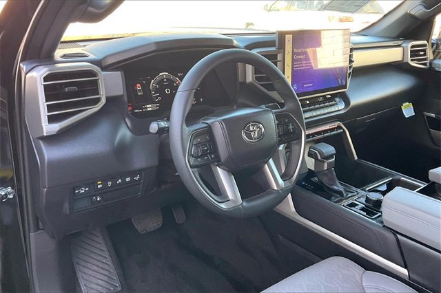 Used 2025 Toyota Tundra Limited image 14