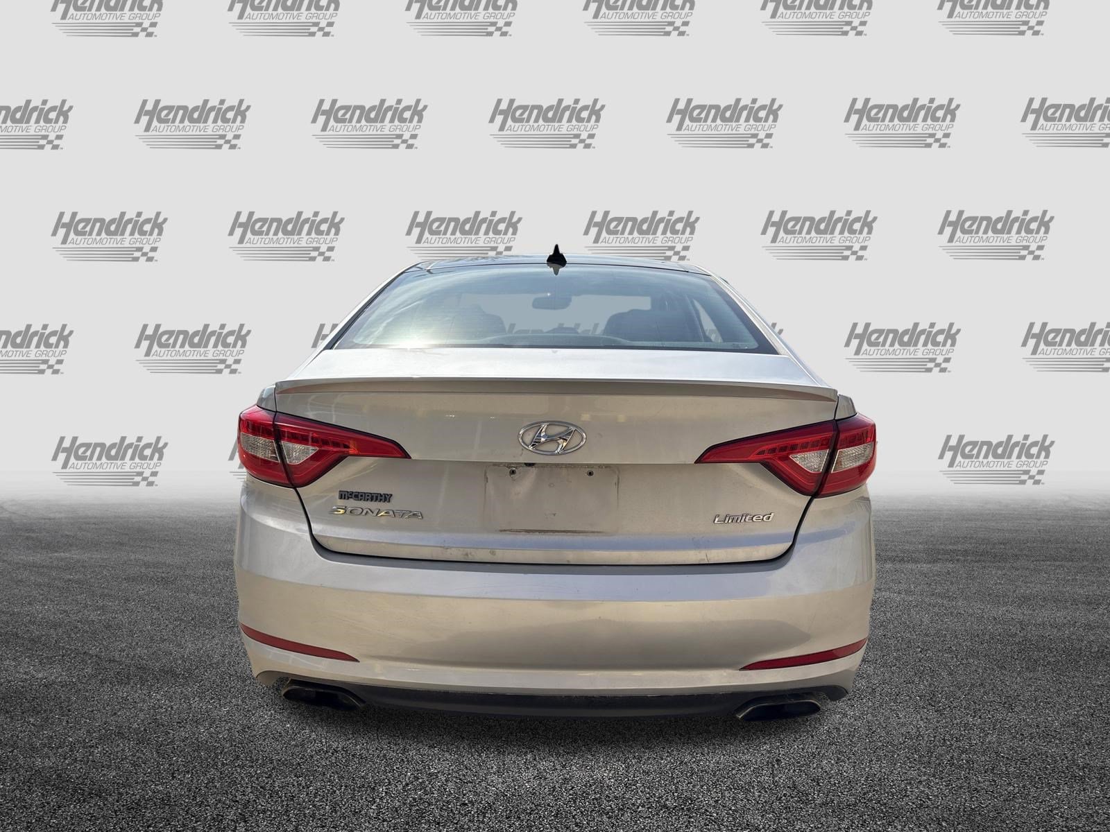 Used 2015 Hyundai Sonata Limited w/ Option Group 05 image 9