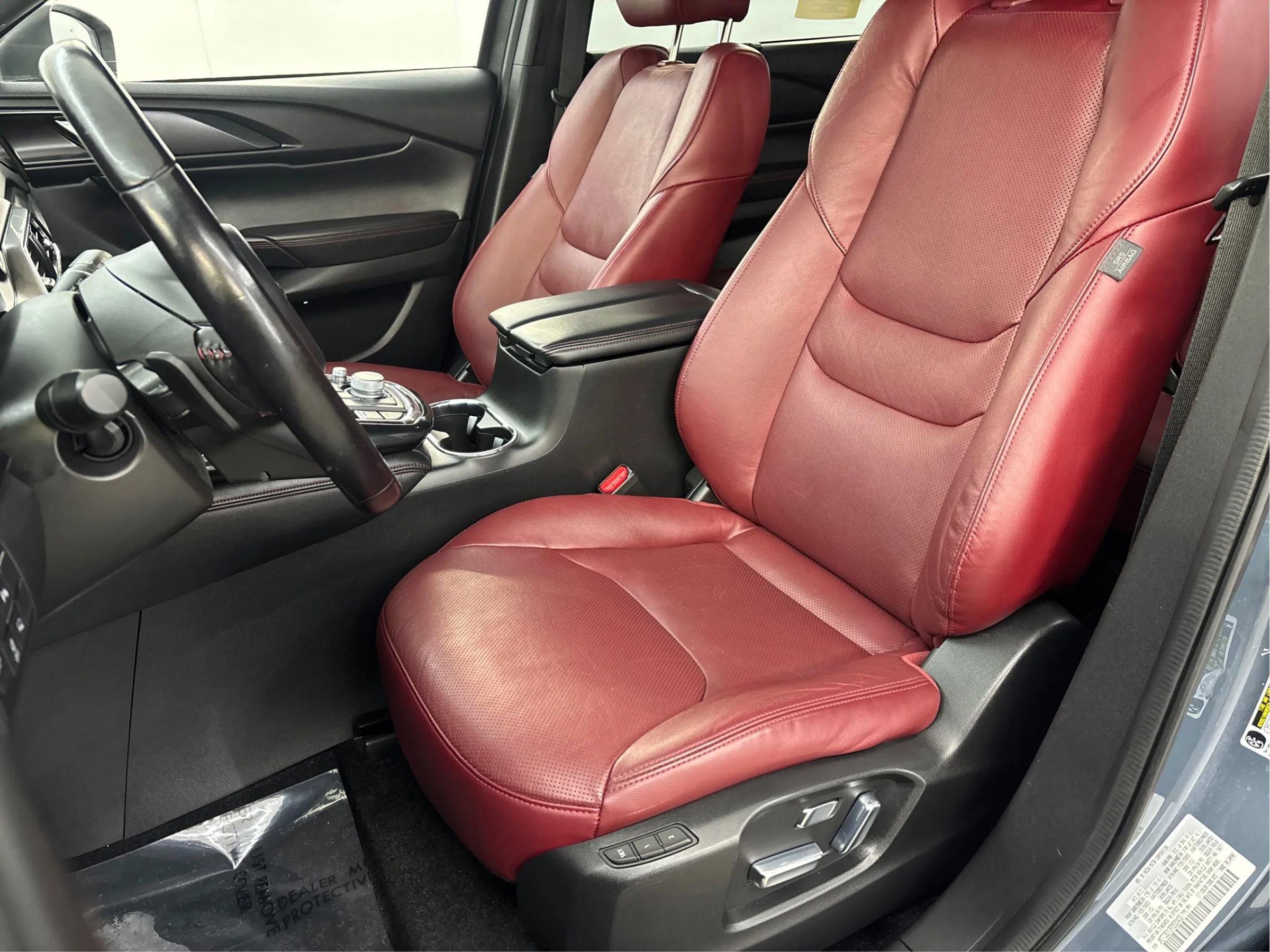 Used 2023 MAZDA CX-9 Carbon Edition image 13