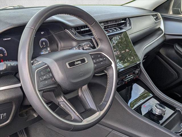 Used 2023 Jeep Grand Cherokee Laredo image 10