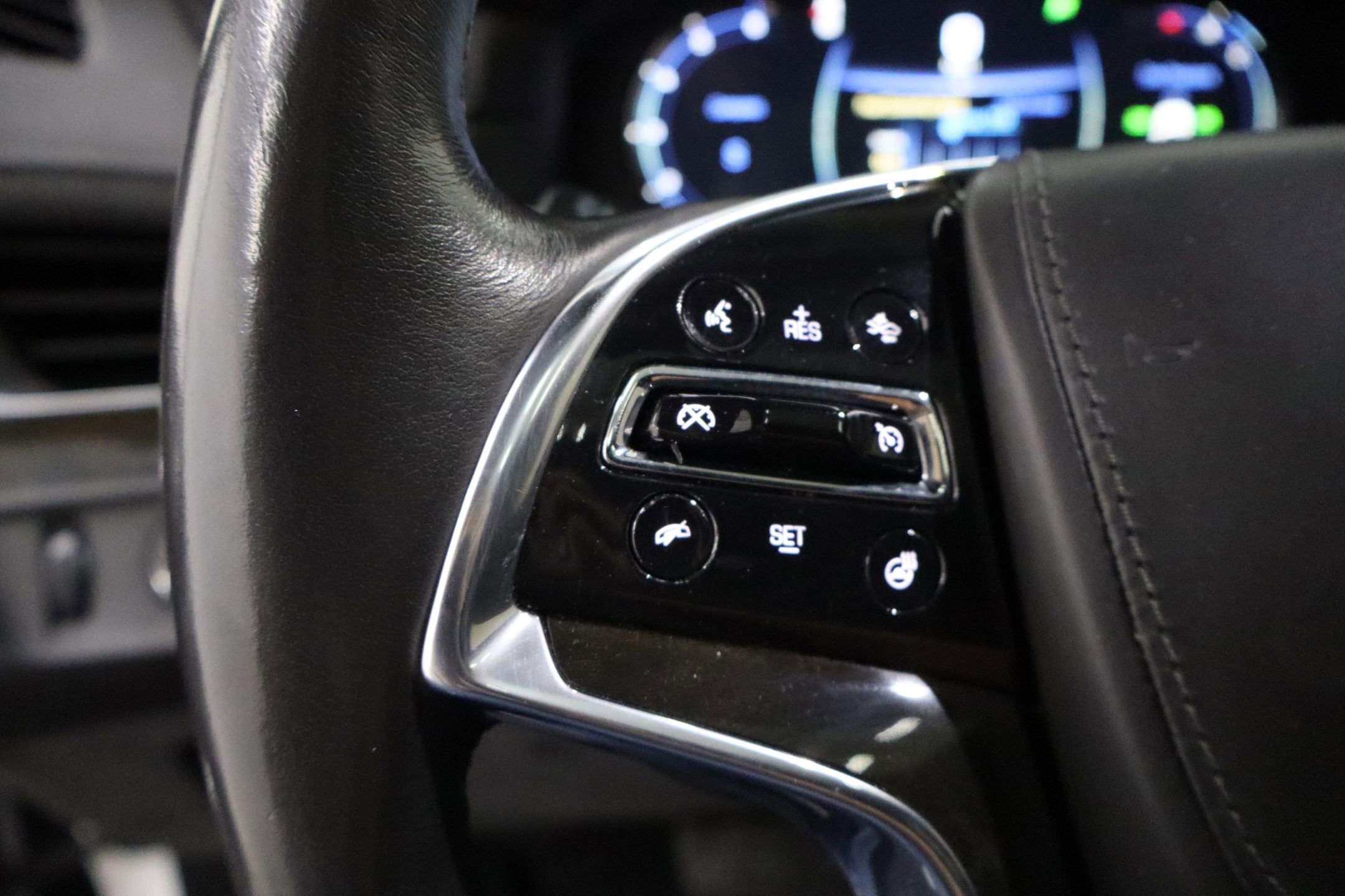 Used 2020 Cadillac Escalade Platinum image 19