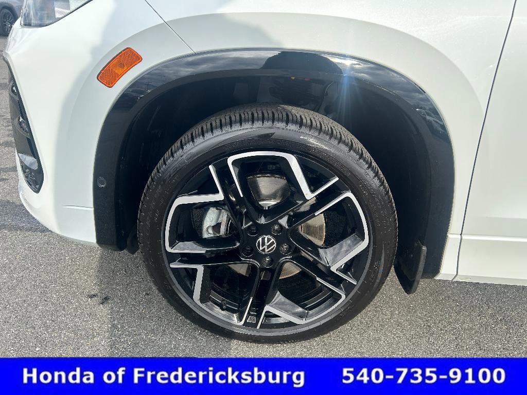 Used 2026 Volkswagen Tiguan SEL R-Line image 36