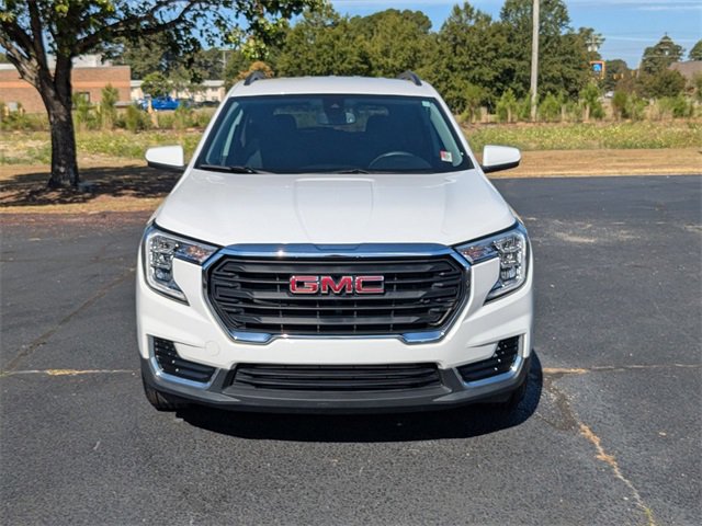 Used 2022 GMC Terrain SLE w/ Driver Convenience Package image 8