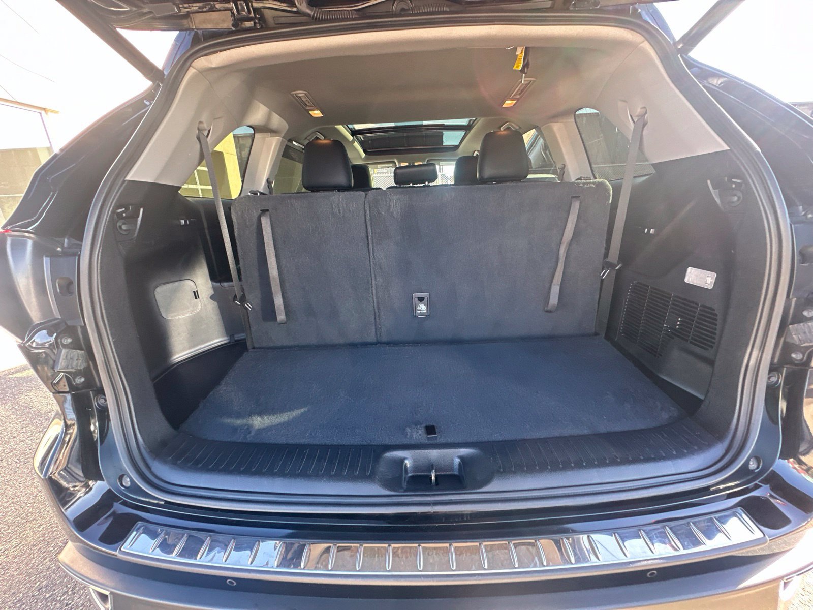 Used 2017 Toyota Highlander Limited Platinum FWD image 34