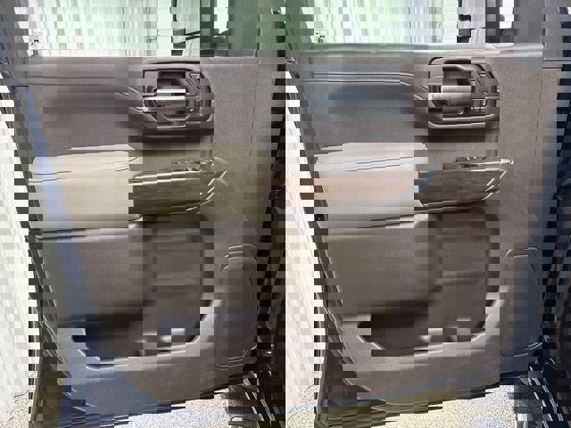 Used 2021 GMC Sierra 2500 SLT image 13