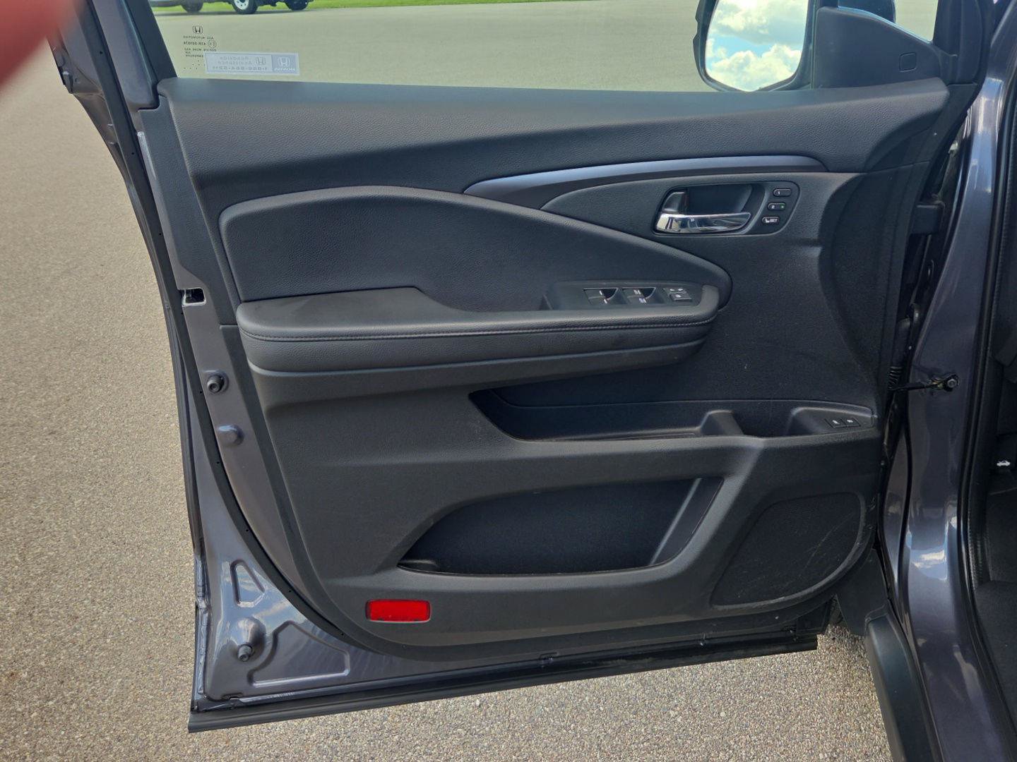 Used 2022 Honda Pilot Special Edition image 16
