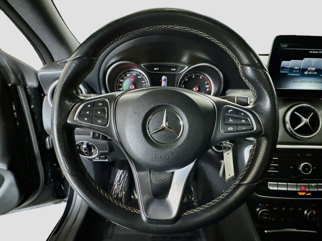 Used 2018 Mercedes-Benz CLA 250 image 11