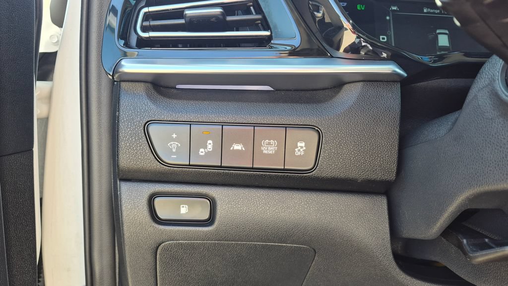 Used 2022 Kia Niro Touring Special Edition FWD image 15